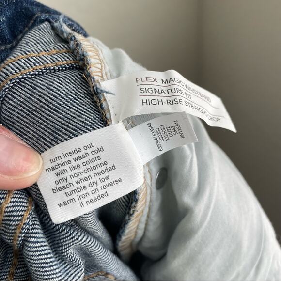 Lane Bryant High Rise Straight Crop Distressed 22 - Picture 7 of 8